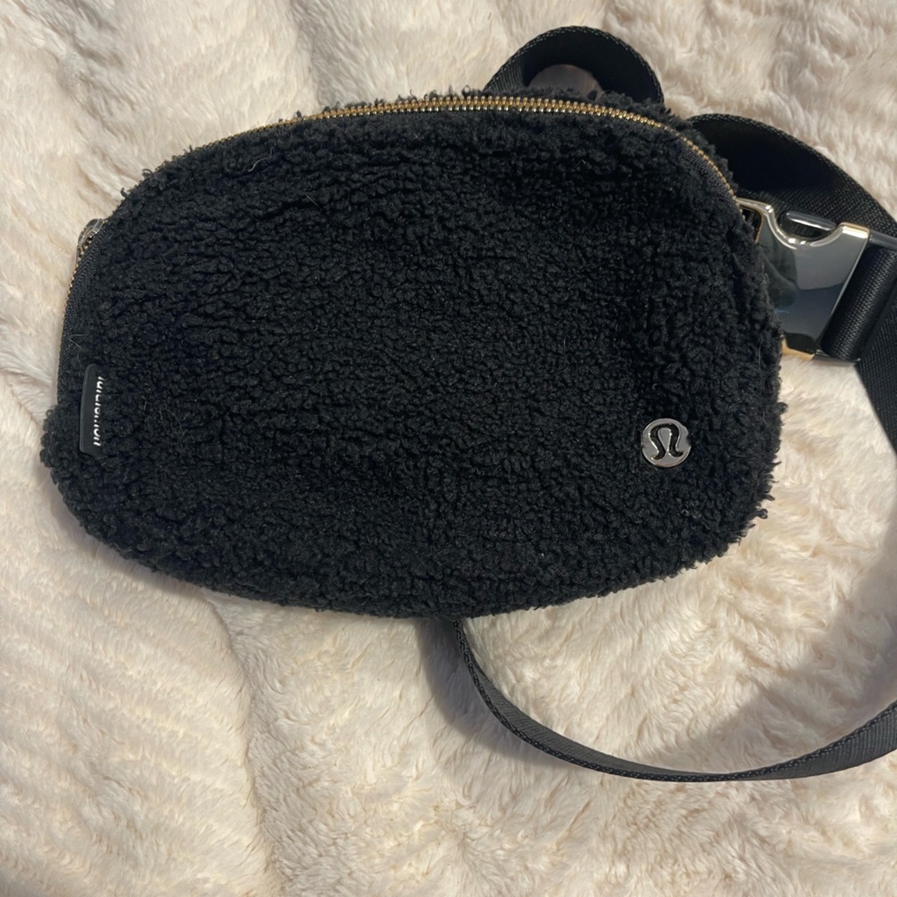 Lululemon Black Sherpa Crossbody Bag